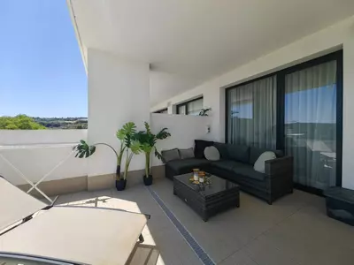 Middle Floor Apartment in Estepona