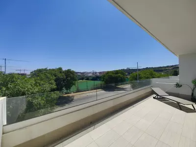 Middle Floor Apartment in Estepona