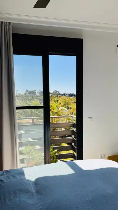 Middle Floor Apartment in Selwo