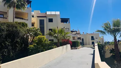 Middle Floor Apartment in Selwo