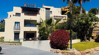 Middle Floor Apartment in Selwo