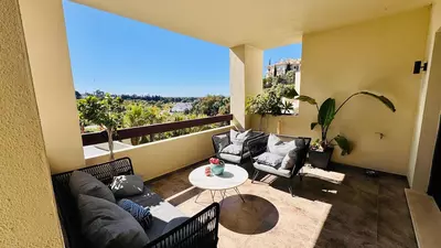 Middle Floor Apartment in Selwo