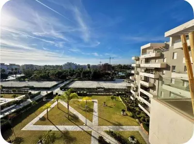 Middle Floor Apartment in Nueva Andalucía