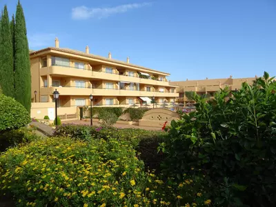 Middle Floor Apartment in Elviria