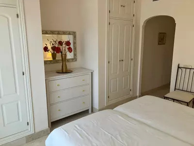 Middle Floor Apartment in Elviria