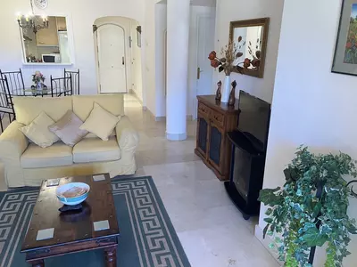 Middle Floor Apartment in Elviria