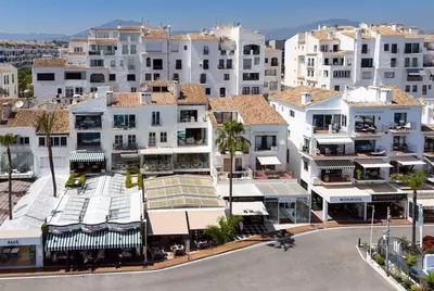 Middle Floor Apartment in Puerto Banús