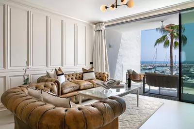 Middle Floor Apartment in Puerto Banús
