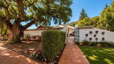 Finca - Cortijo in Casares