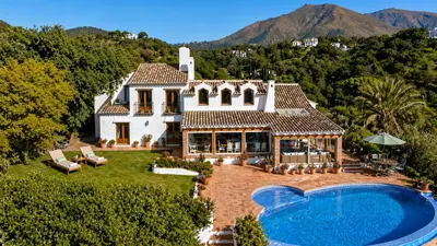 Finca - Cortijo in Casares