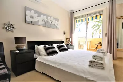 Middle Floor Apartment in Estepona