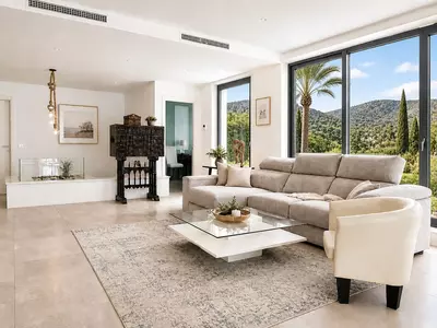 Detached Villa in Selwo