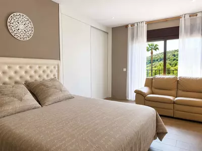 Detached Villa in Selwo