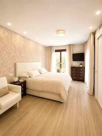 Detached Villa in Selwo