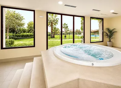 Detached Villa in Selwo