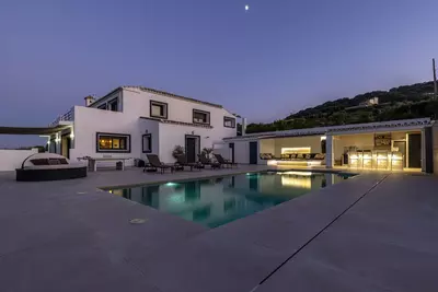 Detached Villa in Casares Playa