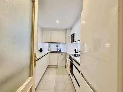 Middle Floor Apartment in Puerto Banús