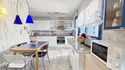 Middle Floor Apartment in Marbella