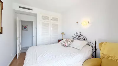 Middle Floor Apartment in Marbella