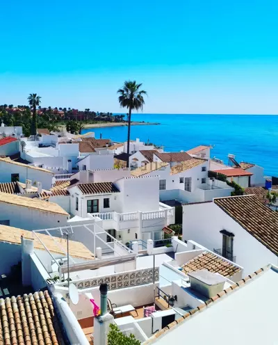 Middle Floor Studio in Estepona