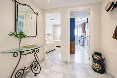 Middle Floor Apartment in Marbella