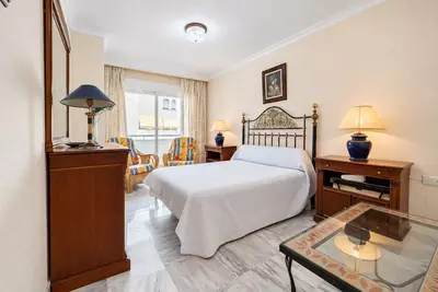 Middle Floor Apartment in Marbella