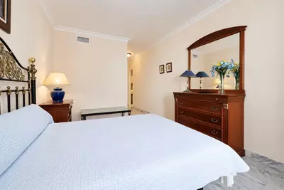 Middle Floor Apartment in Marbella