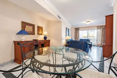 Middle Floor Apartment in Marbella
