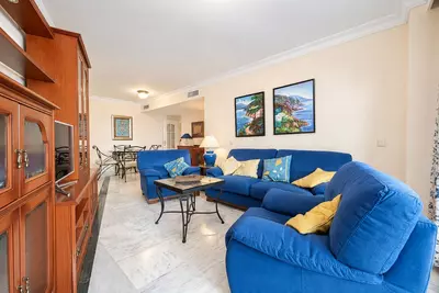 Middle Floor Apartment in Marbella