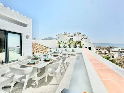 Middle Floor Apartment in Puerto Banús