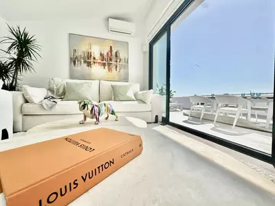 Middle Floor Apartment in Puerto Banús