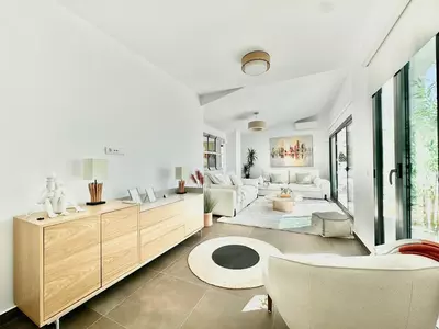 Middle Floor Apartment in Puerto Banús