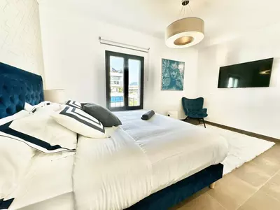 Middle Floor Apartment in Puerto Banús