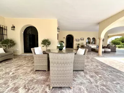 Detached Villa in Elviria