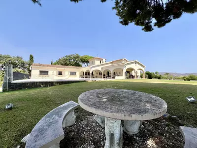 Detached Villa in Elviria