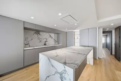 Middle Floor Apartment in Puerto Banús