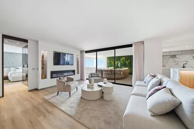 Middle Floor Apartment in Puerto Banús