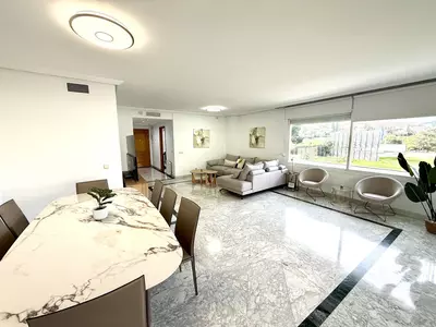 Middle Floor Apartment in Puerto Banús
