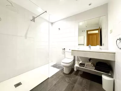 Middle Floor Apartment in Puerto Banús