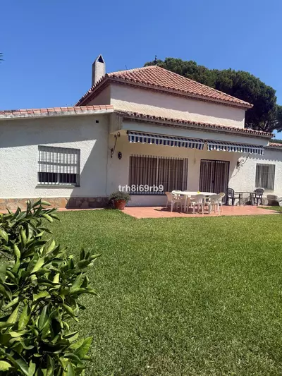 Detached Villa in Benamara