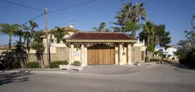 Detached Villa in Nueva Andalucía