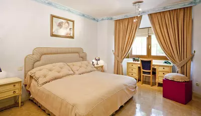 Detached Villa in Nueva Andalucía