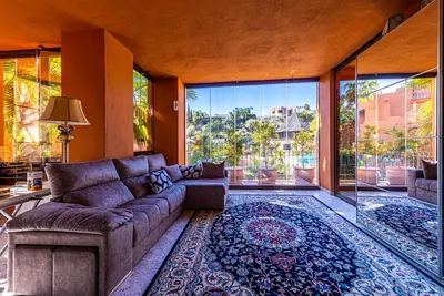 Middle Floor Apartment in Nueva Andalucía