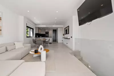 Duplex in El Paraiso