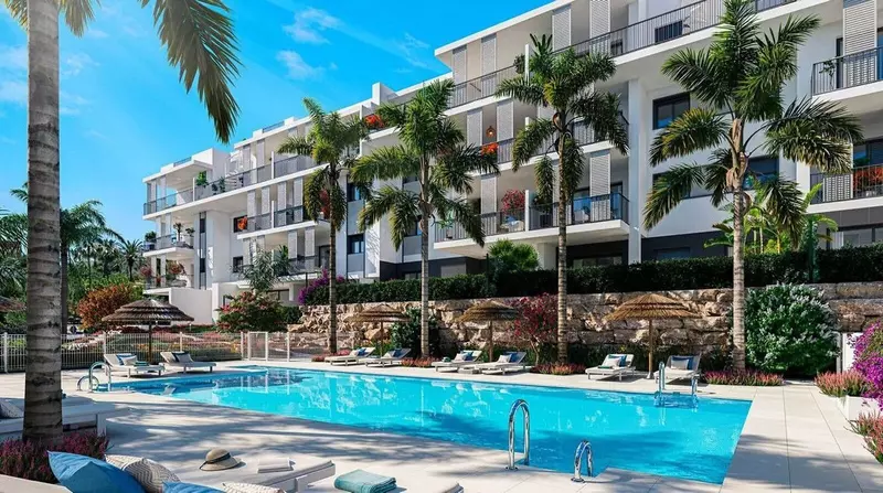 Middle Floor Apartment in Estepona