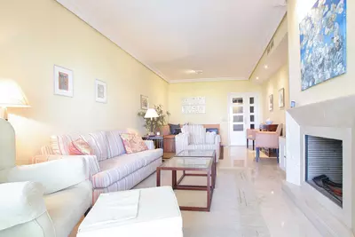 Middle Floor Apartment in Nueva Andalucía
