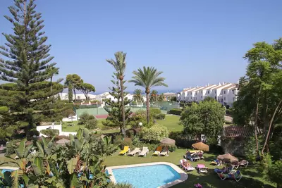 Middle Floor Apartment in Nueva Andalucía