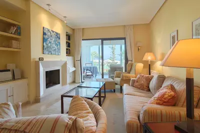 Middle Floor Apartment in Nueva Andalucía