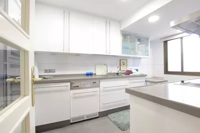 Middle Floor Apartment in Nueva Andalucía