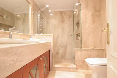 Middle Floor Apartment in Nueva Andalucía